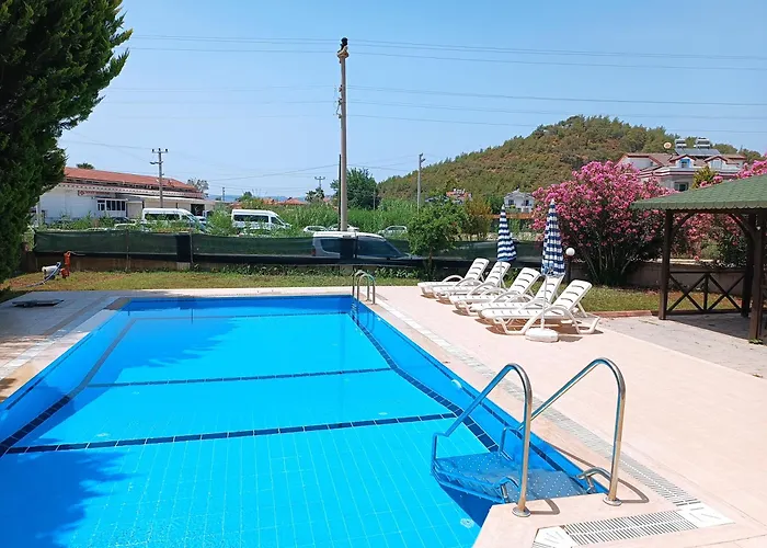 Lighthouse Tulip Villas *