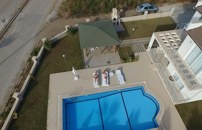 Lighthouse Tulip Villas Vila